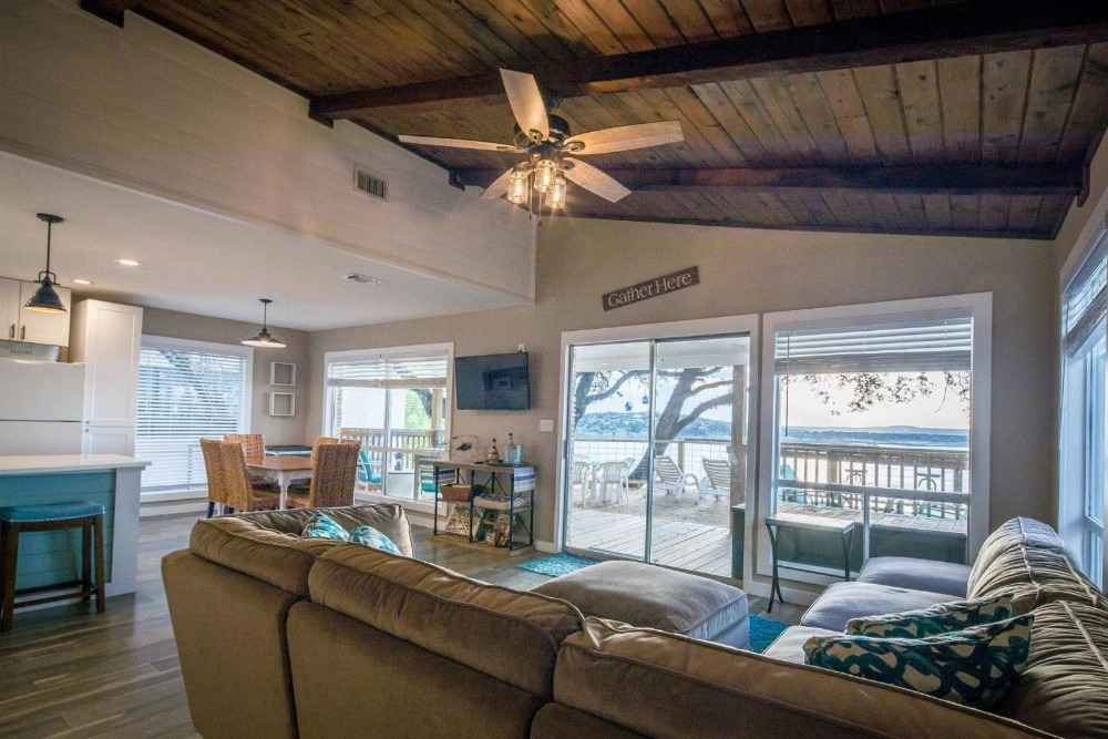 Cliff House At Canyon Lake Home Main image